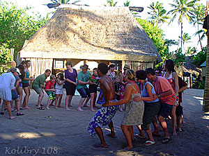 Пляски с фиджийскими туземцами